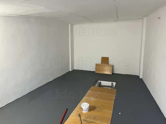 Eladó garázs Győr 18 nm