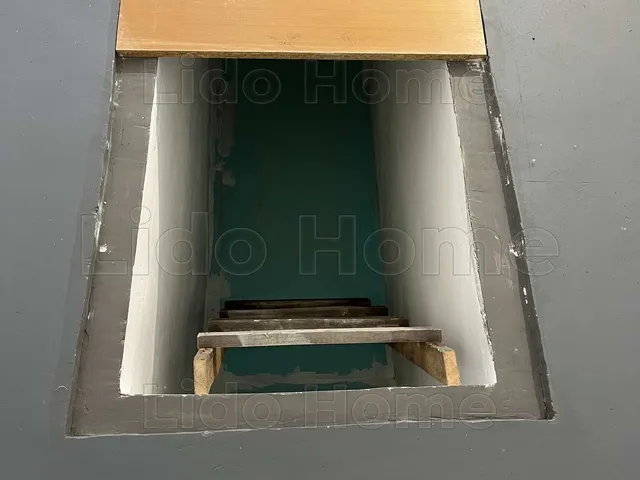 Eladó garázs Győr 18 nm