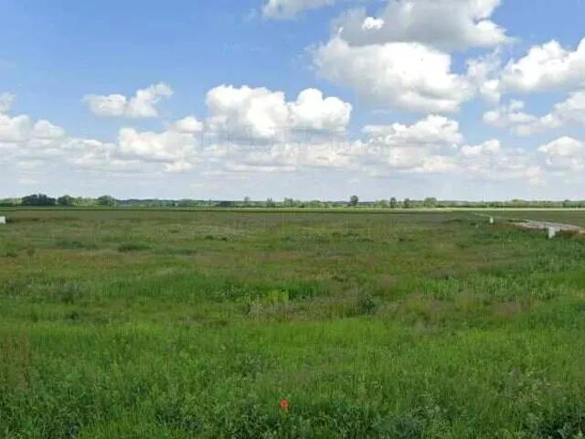 Eladó telek Vámosszabadi 349 nm