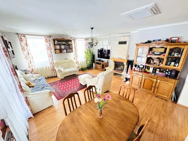 Eladó ház Nyúl 130 nm