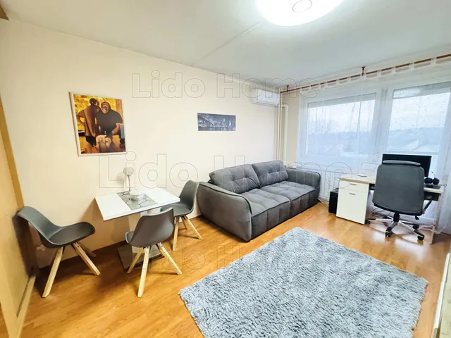 Eladó lakás Győr, Szabadhegy 49 nm