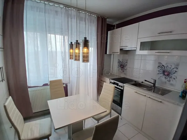 Eladó lakás Győr, Adyváros 49 nm