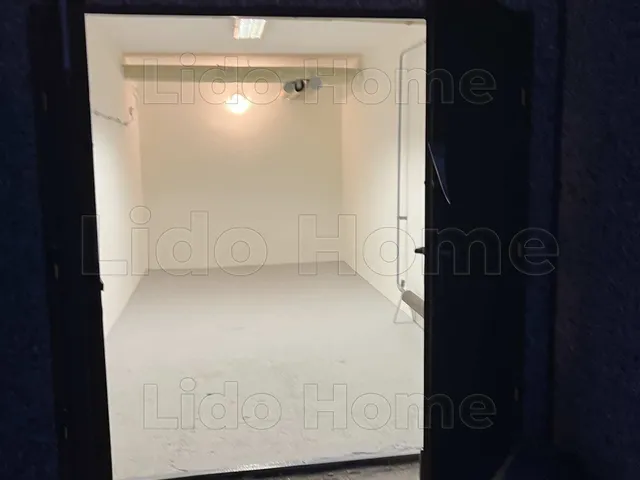 Eladó garázs Győr 13 nm