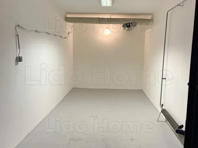 Eladó garázs Győr 13 nm