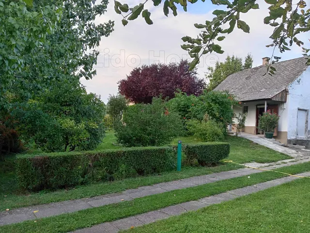 Eladó ház Vámosszabadi 71 nm