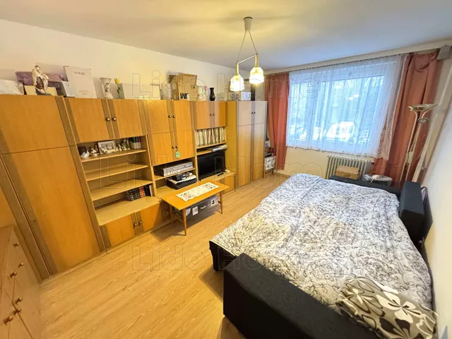 Eladó lakás Győr, Adyváros 81 nm