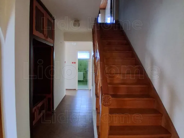 Eladó ház Győr, Szabadhegy 260 nm