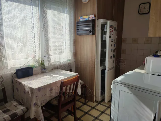 Eladó lakás Győr, Adyváros 55 nm