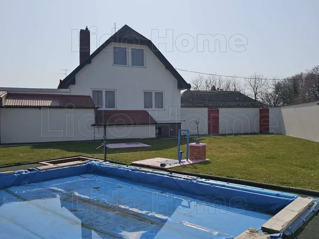 Eladó ház Halászi 241 nm