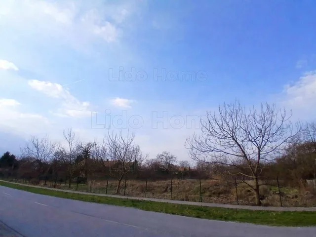 Eladó telek Vámosszabadi 1106 nm