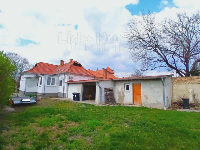 Eladó ház Győr, Adyváros 89 nm