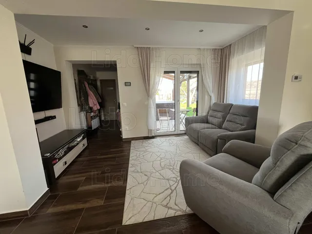 Eladó ház Pér 86 nm