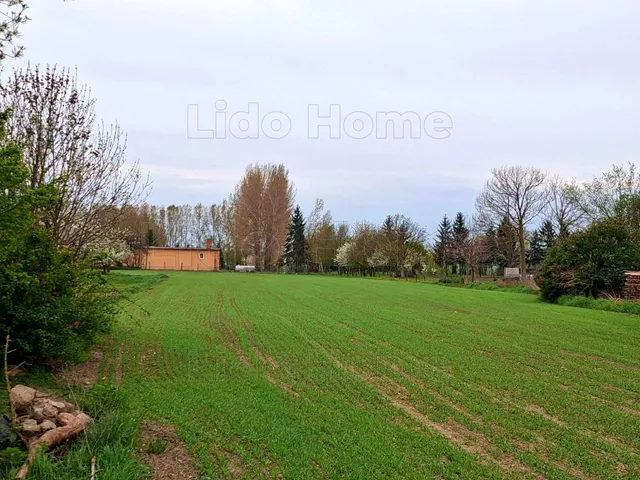 Eladó telek Gyarmat 6196 nm