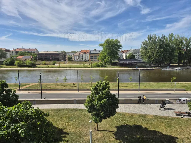Eladó lakás Győr, Belváros 80 nm