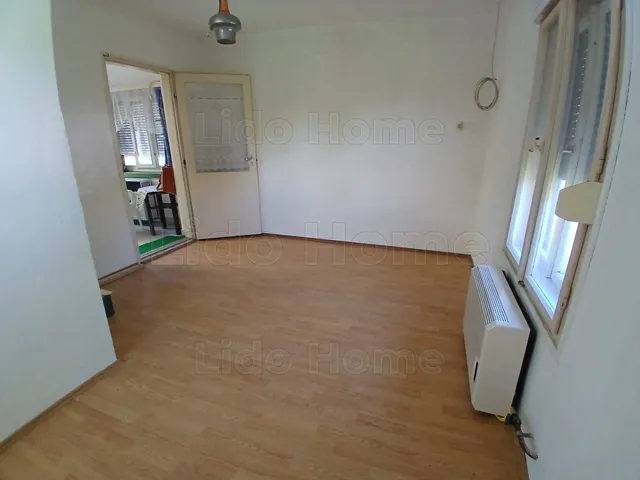 Eladó ház Kisbér 30 nm
