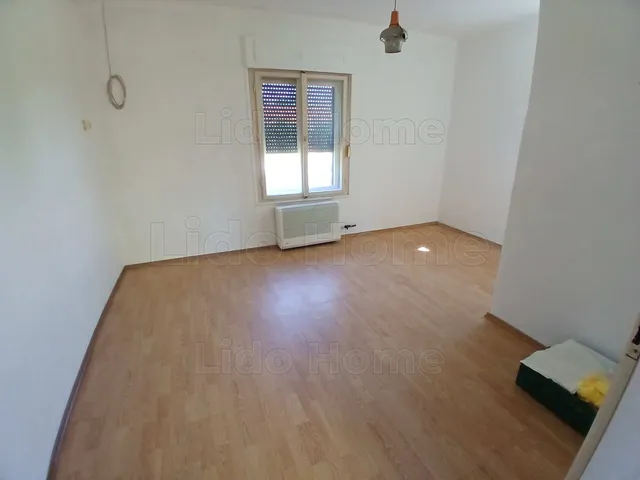 Eladó ház Kisbér 30 nm