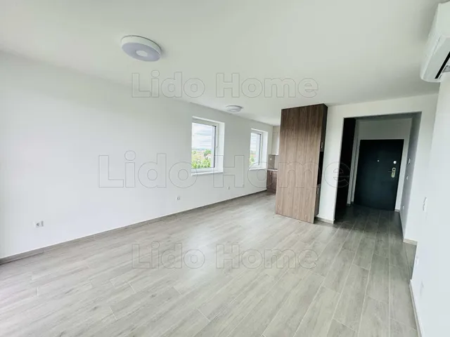 Kiadó lakás Győr, Nádorváros 82 nm
