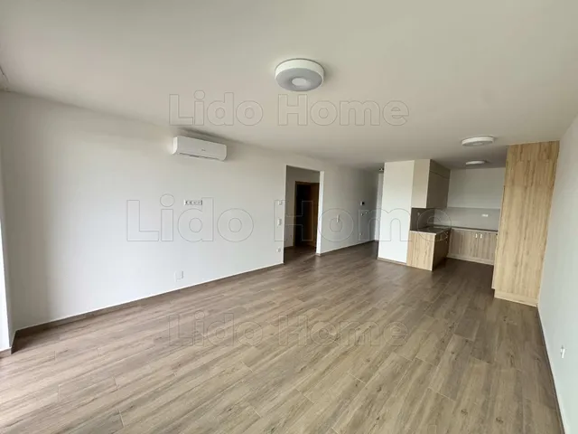 Kiadó lakás Győr, Nádorváros 71 nm