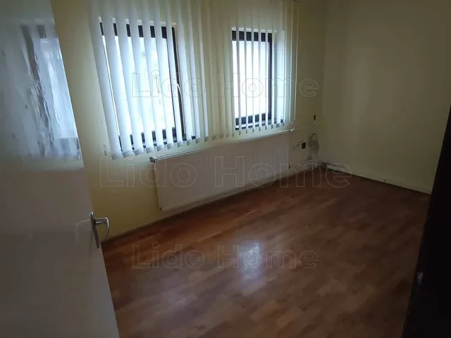 Eladó kereskedelmi és ipari ingatlan Szombathely, Belváros 305 nm