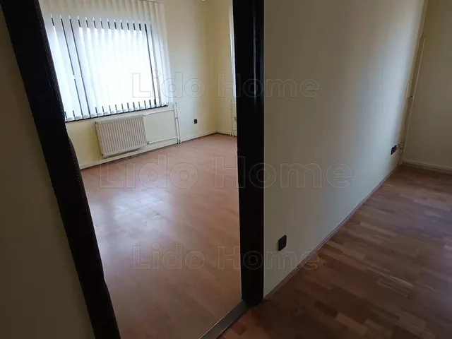 Eladó kereskedelmi és ipari ingatlan Szombathely, Belváros 305 nm