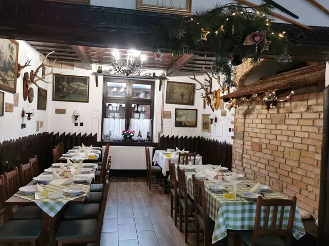 Eladó kereskedelmi és ipari ingatlan Győr 242 nm
