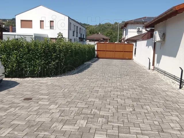 Eladó ház Tatabánya 162 nm