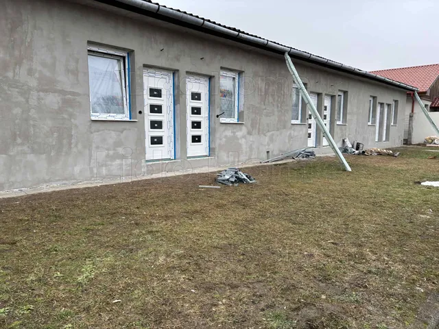 Eladó ház Bokod 56 nm