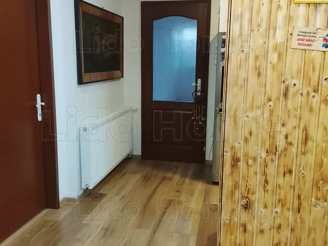 Eladó ház Újbarok 160 nm