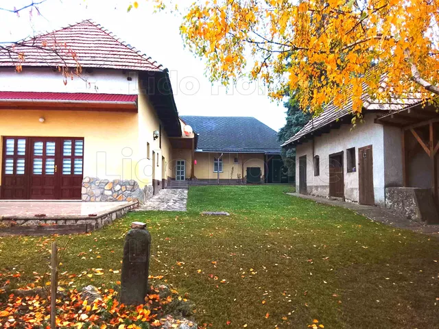 Eladó ház Héreg 194 nm