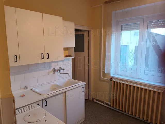 Eladó ház Oroszlány, Borbálatelep 68 nm