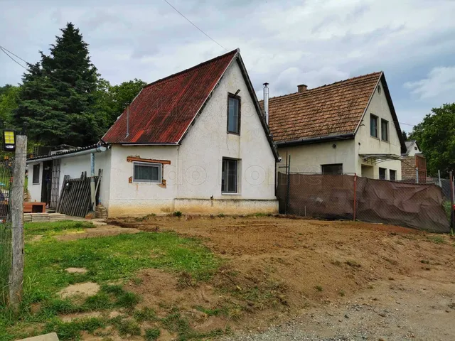 Eladó mezőgazdasági ingatlan Héreg 342 nm