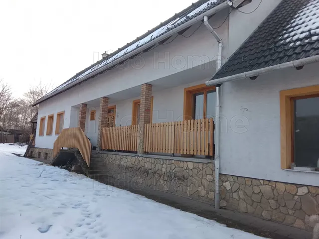 Eladó ház Bicske 200 nm