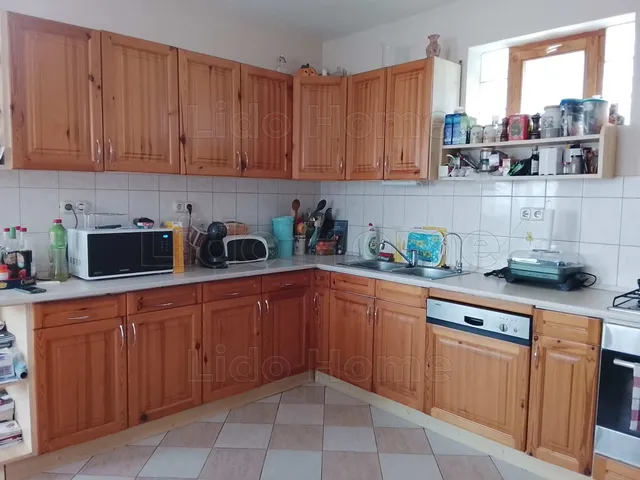 Eladó ház Bicske 200 nm