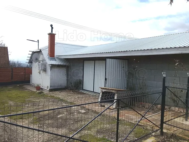 Eladó mezőgazdasági ingatlan Bicske 60 nm