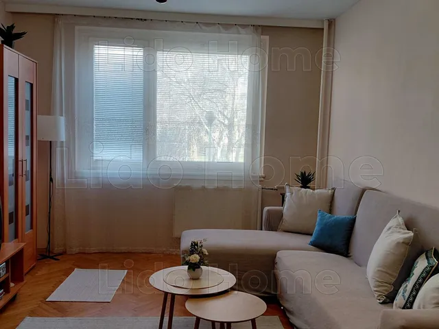 Eladó lakás Tatabánya, Újváros 36 nm