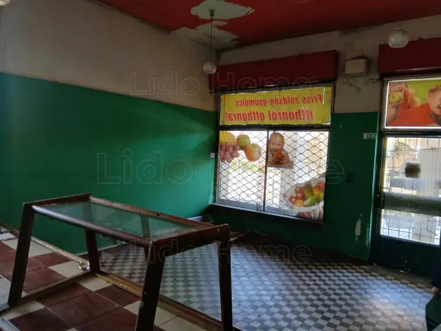 Eladó kereskedelmi és ipari ingatlan Tatabánya, Óváros 53 nm