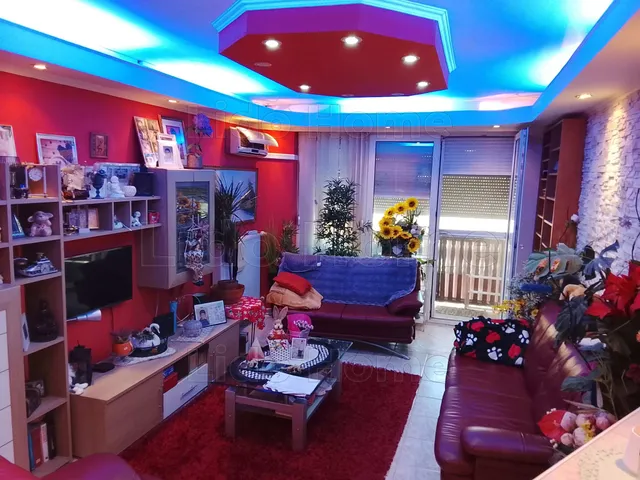 Eladó lakás Komárom 55 nm