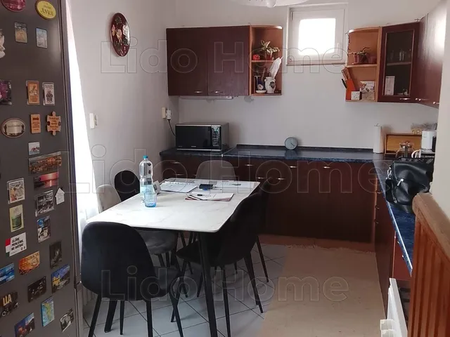 Eladó ház Ács 216 nm