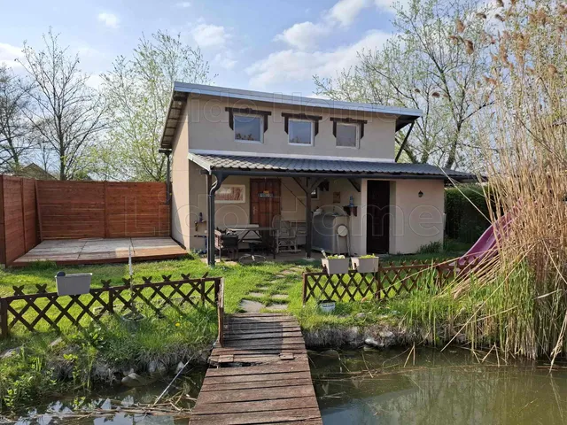 Eladó üdülő és hétvégi ház Oroszlány 70 nm