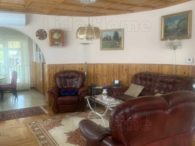 Eladó ház Kisbér 199 nm