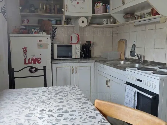 Eladó lakás Oroszlány 64 nm