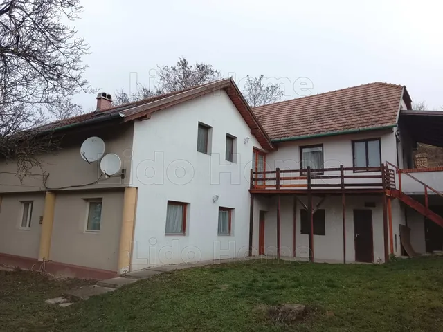 Eladó lakás Lovasberény 128 nm
