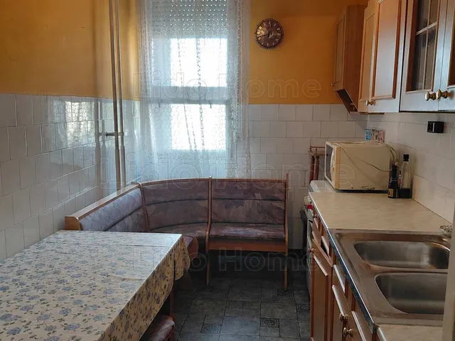 Eladó lakás Tatabánya, Dózsakert 55 nm
