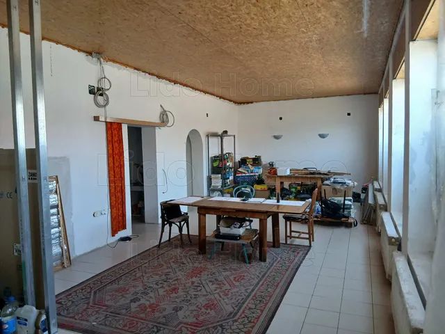 Eladó ház Komárom 260 nm