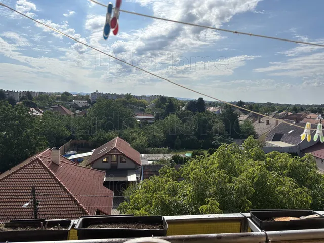Eladó lakás Komárom 52 nm