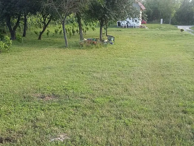 Eladó nyaraló Vértesszőlős 48 nm