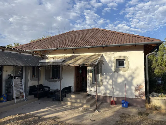 Eladó ház Bicske, Kertváros 85 nm