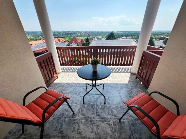 Eladó kereskedelmi és ipari ingatlan Hévíz 800 nm