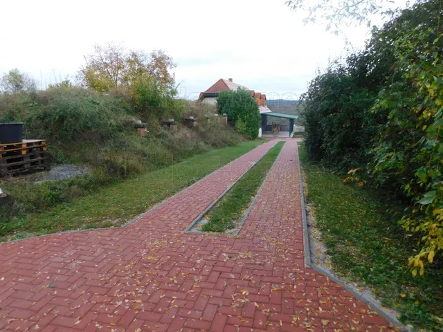 Eladó ház Cserszegtomaj 220 nm
