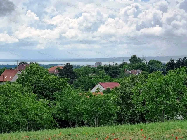Eladó telek Keszthely, Kertváros 1000 nm